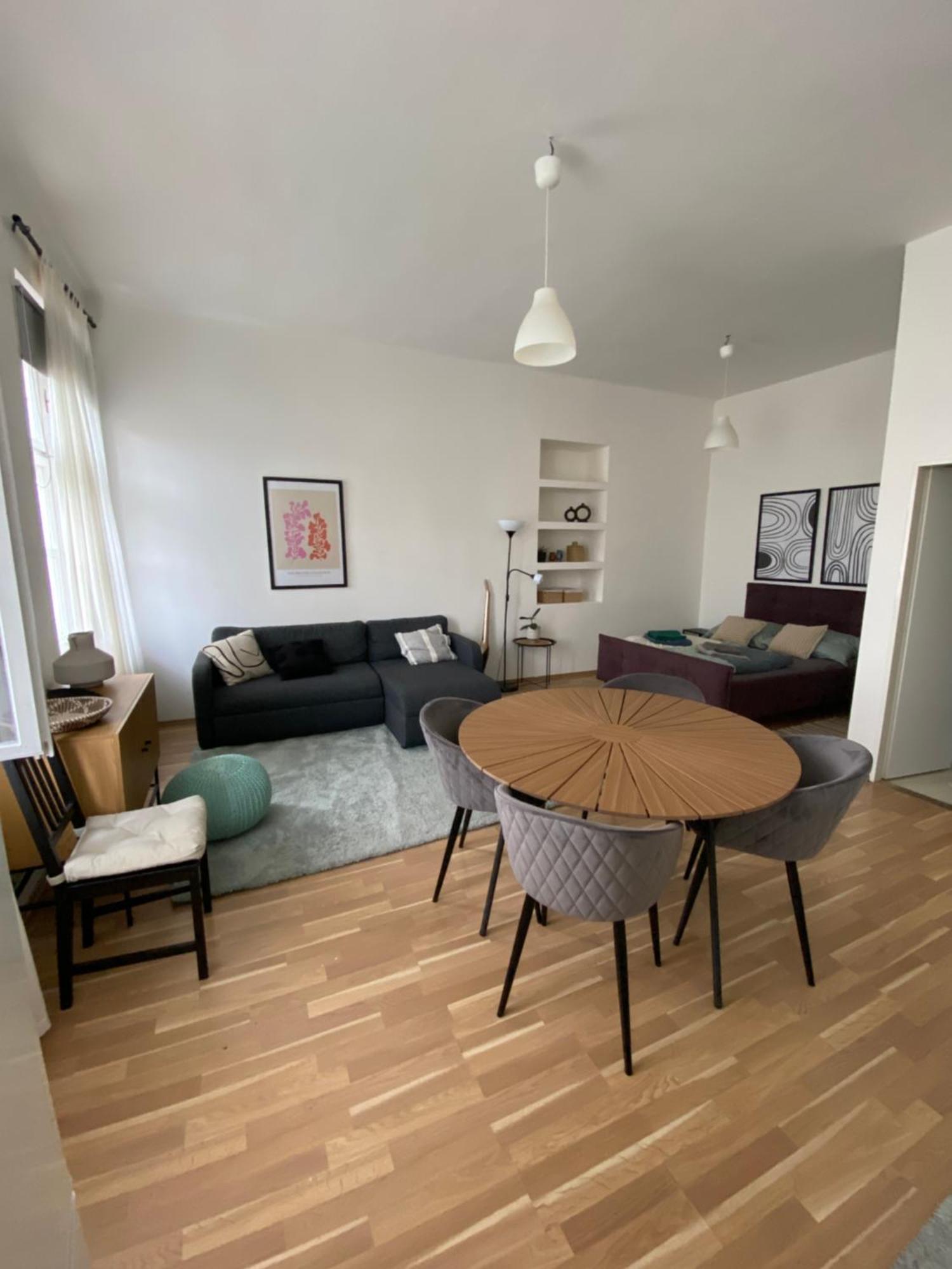 Roomy Apartment Close To Palmovka Prague Luaran gambar